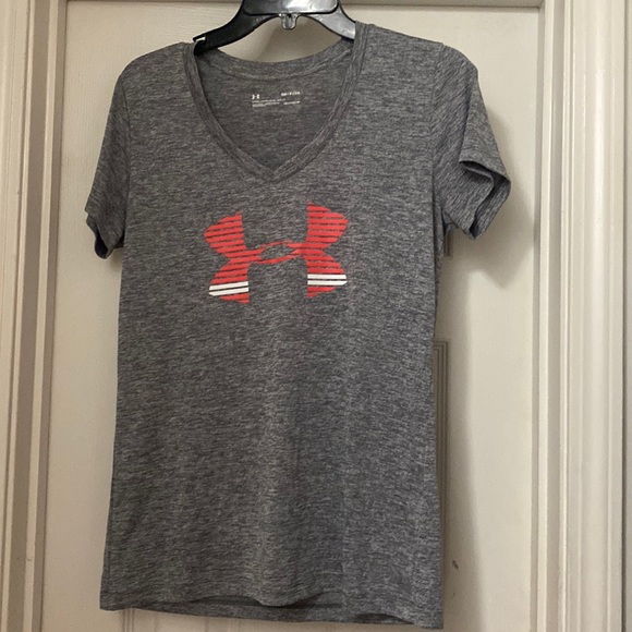 Under Armour Size Small Shirt - Picture 1 of 1